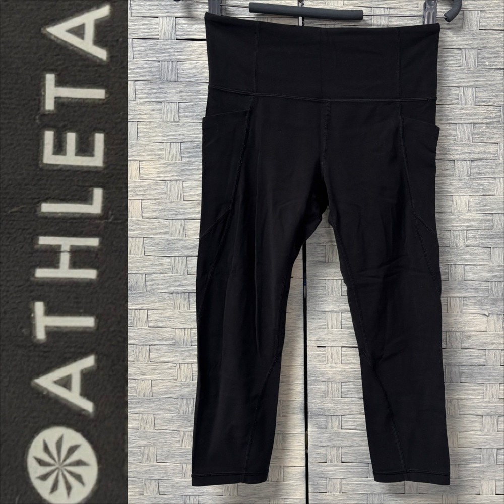 Athleta Black High Waisted Capris Leggings With Pockets Size S